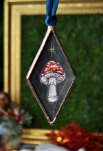 Load image into Gallery viewer, Amanita Star Ornament