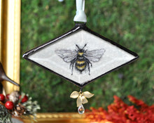 Load image into Gallery viewer, Bee + Leaf Ornament