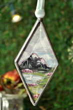 Load image into Gallery viewer, Swan I Ornament