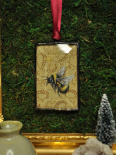 Load image into Gallery viewer, Bee Star Ornament