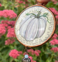 Load image into Gallery viewer, White Pumpkin + Cosmos Chain
