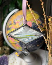 Load image into Gallery viewer, Swan III Ornament