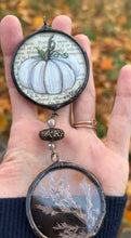Load image into Gallery viewer, White Pumpkin + Wild Grass Chain