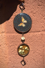 Load image into Gallery viewer, Monarch + Rosebud Chain