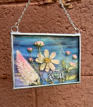 Load image into Gallery viewer, Jumping Spider + Cosmos + Rosebuds