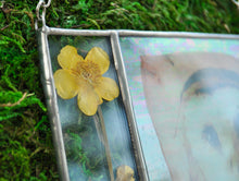 Load image into Gallery viewer, Barn Owl + Buttercup

