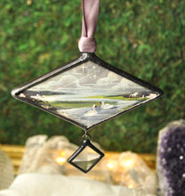 Load image into Gallery viewer, Swan III Ornament
