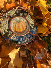 Load image into Gallery viewer, Harvest Pumpkin
