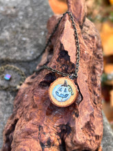 Load image into Gallery viewer, Jack O’Lantern Necklace
