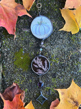 Load image into Gallery viewer, White Pumpkin + Wild Grass Chain

