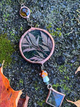 Load image into Gallery viewer, Orange Pumpkin + Leaf Chain
