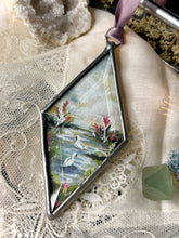 Load image into Gallery viewer, Swan II Ornament
