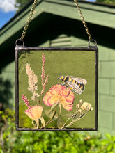 Load image into Gallery viewer, Bee + Rose
