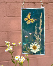 Load image into Gallery viewer, Monarch + Daisy
