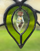 Load image into Gallery viewer, CURIOUS: the well known hunger
