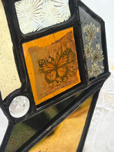 Load image into Gallery viewer, Monarch - Mini
