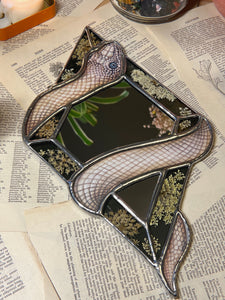 Snake Mirror