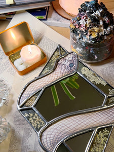 Snake Mirror
